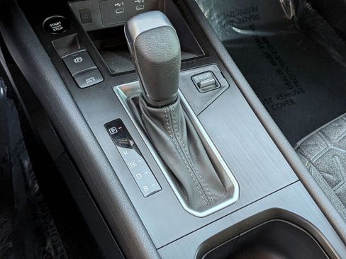 Used 2025 Nissan Kicks SV w/ SV Premium Package image 26