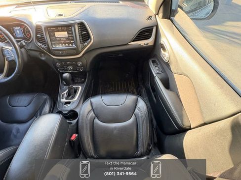 Used 2015 Jeep Cherokee Latitude w/ Comfort/Convenience Group image 13