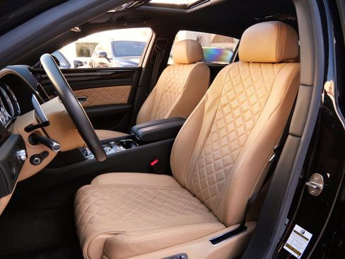 Used 2017 Bentley Flying Spur S W12 image 11