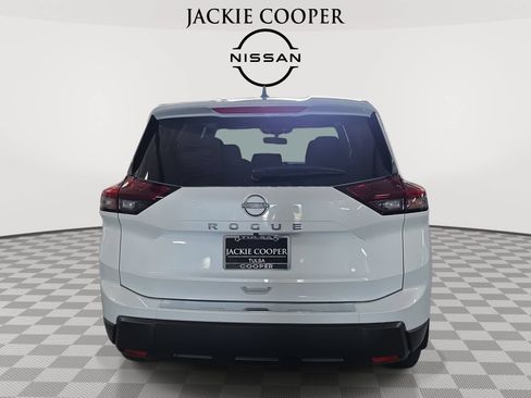New 2026 Nissan Rogue SV w/ Cold Weather Package FWD image 6