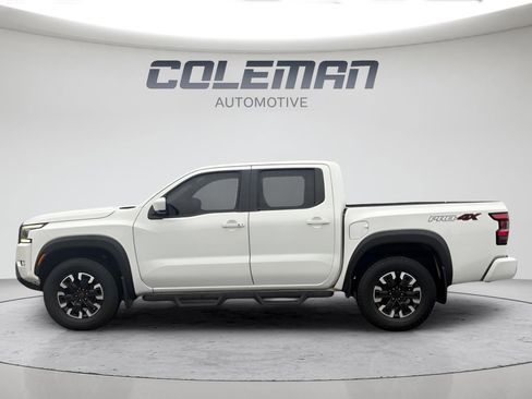 Used 2022 Nissan Frontier PRO-4X w/ Technology Package image 2