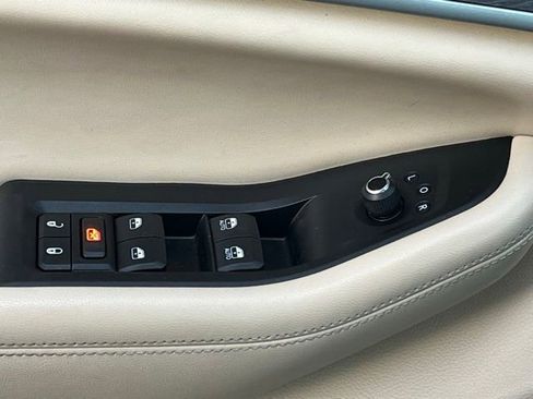 Used 2023 Jeep Grand Cherokee Limited image 23