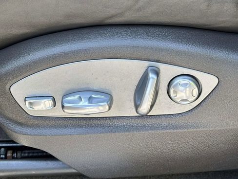 Used 2017 Porsche Macan image 17