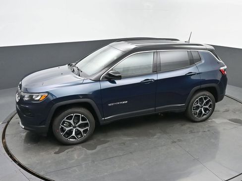 New 2026 Jeep Compass Limited image 37