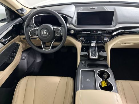 Used 2025 Acura MDX FWD w/ Technology Package image 4