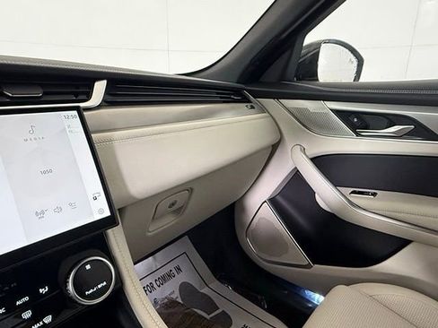 Certified 2026 Jaguar F-PACE R-Dynamic S image 25