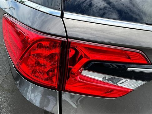 Used 2022 Honda Odyssey EX image 24