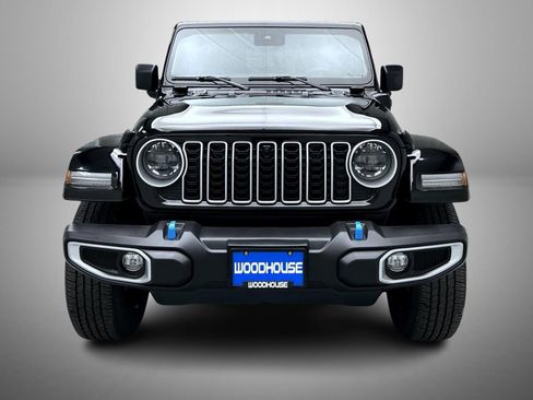 Used 2024 Jeep Wrangler Unlimited Sahara w/ Technology Group image 2