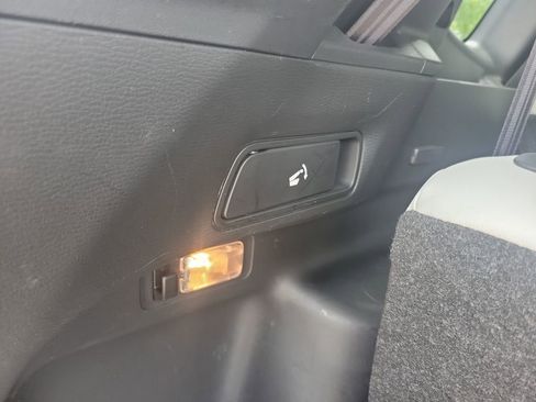 Used 2024 Mitsubishi Outlander SEL FWD image 33