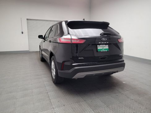 Used 2024 Ford Edge SEL image 6