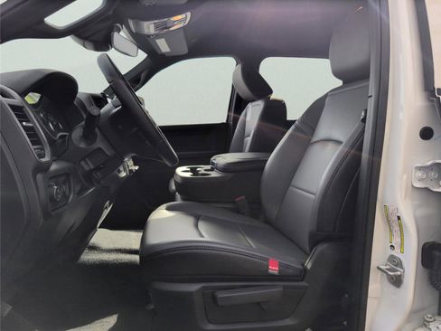 New 2025 RAM 2500 Tradesman image 17