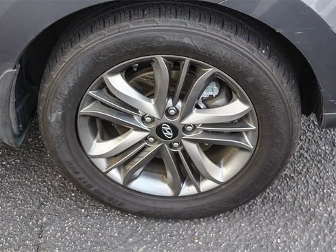 Used 2014 Hyundai Tucson SE image 12