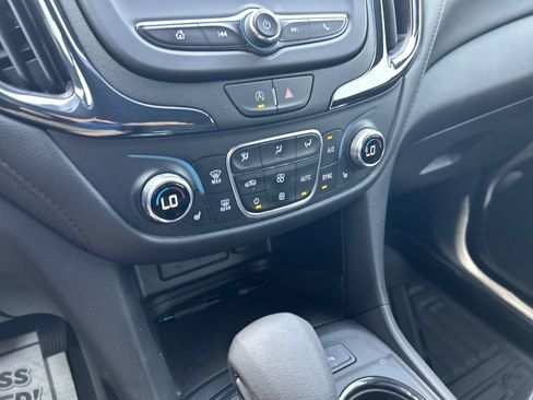 Used 2024 Chevrolet Equinox RS AWD/4WD image 28