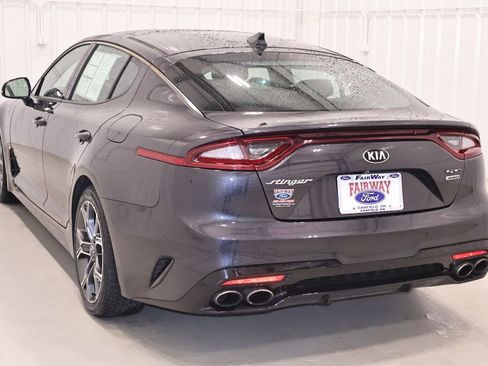 Used 2018 Kia Stinger GT1 AWD/4WD image 8