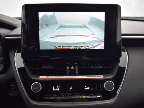 Used 2024 Toyota Corolla Cross AWD Hybrid image 16