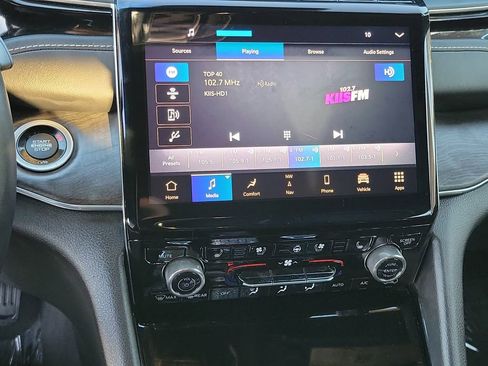 Used 2023 Jeep Grand Cherokee Overland w/ Advanced Protech Group III image 8