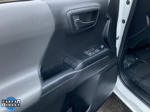 Used 2022 Toyota Tacoma SR image 26