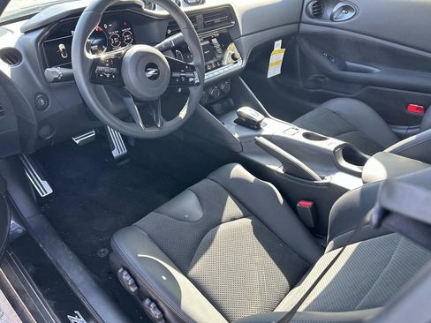 New 2025 Nissan Z Performance w/ Floor Mat Package RWD image 13