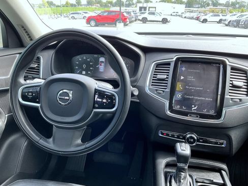 Used 2020 Volvo XC90 T5 Momentum w/ Protection Package Premier AWD/4WD image 14