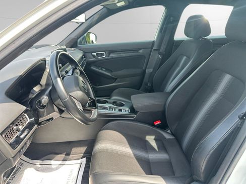 Used 2023 Honda Civic Sport image 11
