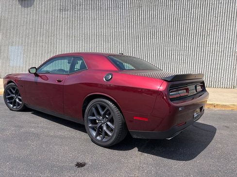 Used 2023 Dodge Challenger R/T w/ Blacktop Package RWD image 3