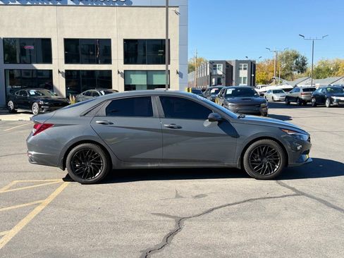 Used 2023 Hyundai Elantra SEL w/ Convenience Package image 8