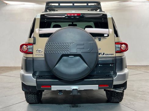 Used 2012 Toyota FJ Cruiser 4WD w/ TRD Sport Pkg image 5