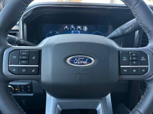 New 2026 Ford F250 Lariat w/ Black Appearance Package AWD/4WD image 22
