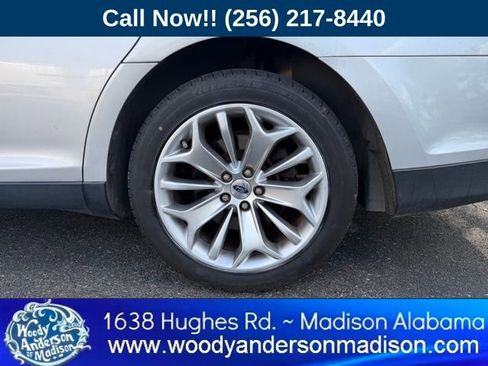 Used 2019 Ford Taurus Limited image 8