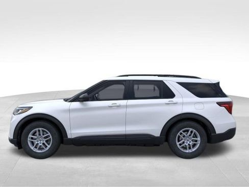 New 2026 Ford Explorer Active image 4