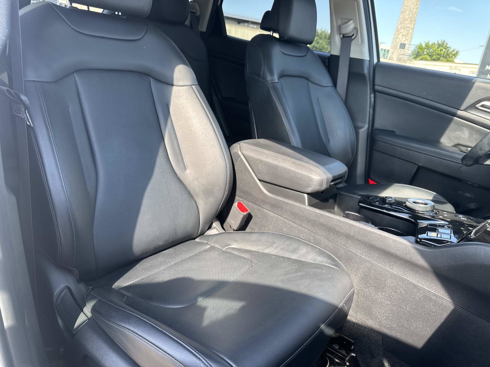 Used 2024 Kia Sportage EX w/ EX Premium Package AWD/4WD image 13
