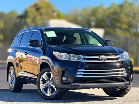 Used 2018 Toyota Highlander Limited image 4