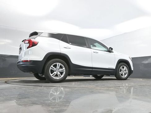 Used 2024 GMC Terrain SLE FWD image 36