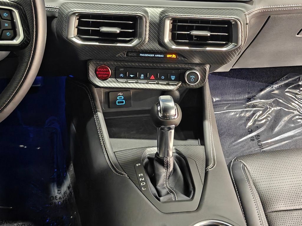 Used 2025 Ford Mustang Premium RWD image 10