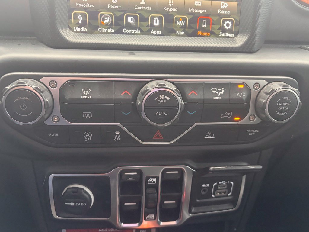 Used 2023 Jeep Gladiator Mojave w/ Trailer Tow Package AWD/4WD image 30