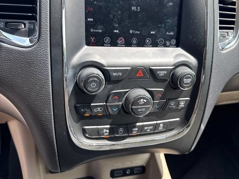 Used 2018 Dodge Durango SXT w/ Quick Order Package 2BB AWD/4WD image 8