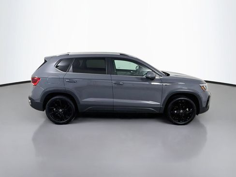Certified 2023 Volkswagen Taos SE FWD image 8