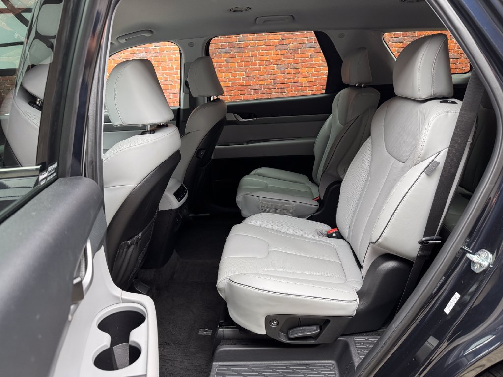 Used 2025 Hyundai Palisade SEL AWD/4WD image 24