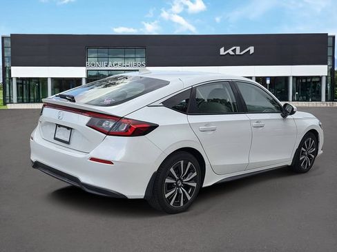 Used 2024 Honda Civic EX-L image 4