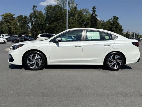 Used 2025 Subaru Legacy Premium image 6