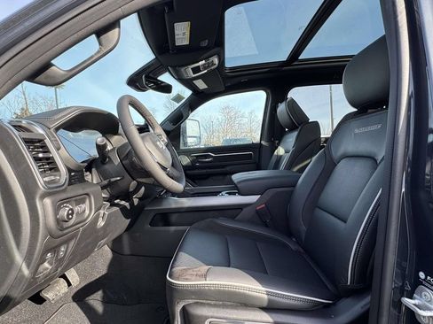 New 2026 RAM 1500 Laramie AWD/4WD image 12