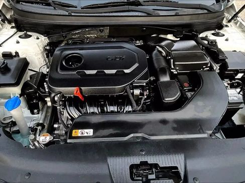 Used 2015 Hyundai Sonata SE FWD image 9