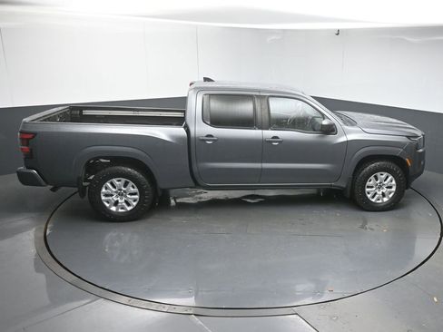 Used 2023 Nissan Frontier SV w/ Technology Package image 45