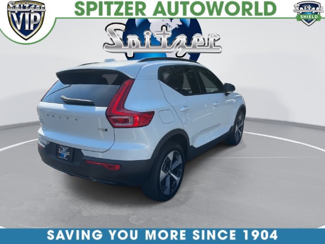 Used 2024 Volvo XC40 B5 Core AWD/4WD image 14