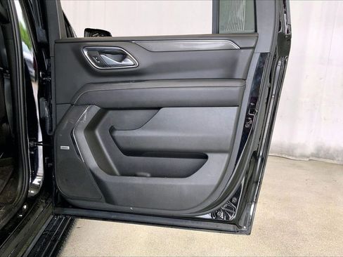 Used 2024 GMC Yukon XL AT4 AWD/4WD image 23