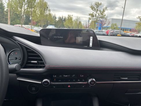 Used 2025 MAZDA MAZDA3 s AWD/4WD image 19