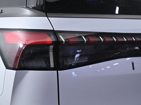 New 2026 INFINITI QX80 Autograph image 6