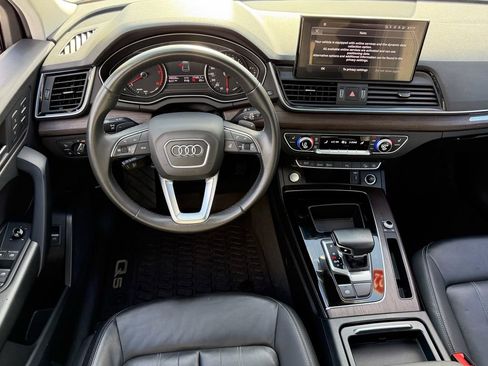 Used 2022 Audi Q5 2.0T Premium w/ Convenience Package AWD/4WD image 14