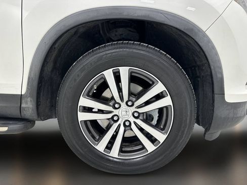 Used 2018 Honda Pilot EX image 10