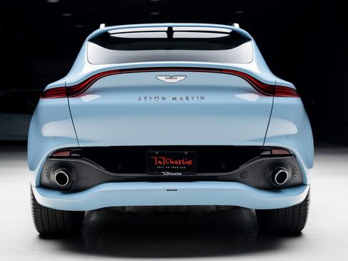 Used 2023 Aston Martin DBX image 25